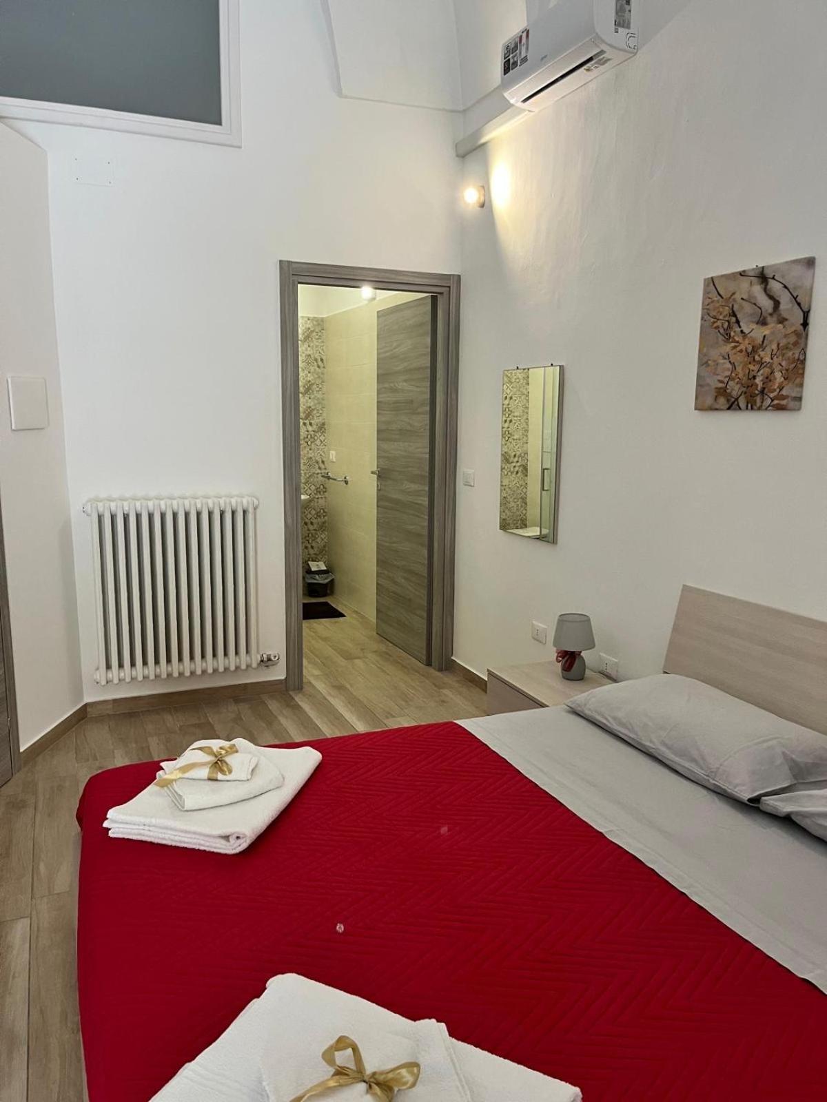 O' Sole Mio Rudiae Rooms Lecce Exterior photo